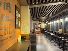 -星巴克(西藏路店)