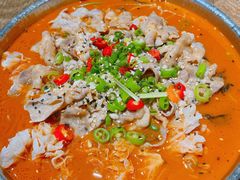 过桥肥牛-叶派龙虾•招牌香辣蟹·海鲜(中海国际店)