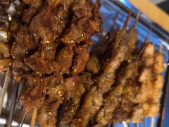 -烤满分·东北烧烤(首经贸店)