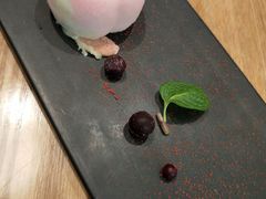 一颗白桃慕斯蛋糕-必胜客(百联又一城店)