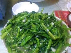 -独一佳老胡湘菜馆(矿山路店)