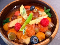 薄荷接骨木花渍当季水果-美美九席·湖景餐厅(李公堤店)