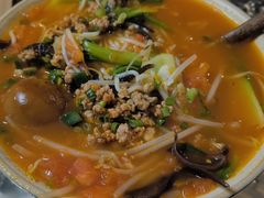 -粉八·云南米线·建水烧烤(常熟路店)
