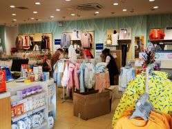 -乐友孕婴童(刘家窑店)