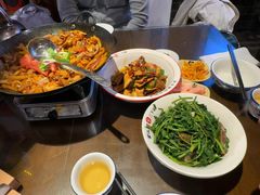 -富正毅三下锅·湘西韵味(天门山索道店)