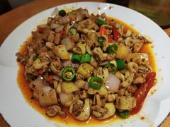 -大众跷脚牛肉馆·非遗传承单位(峨眉山店)