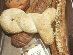 -红跑车蛋糕世界(清江路店)