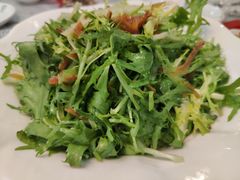 丁香鱼拌苦菊-金陵暴走小龙虾·迷踪蟹(凯德MALL店)