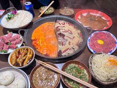 -萍姐火锅·公路夜市(武汉首店)