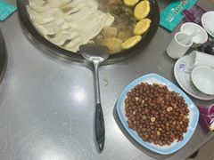 -屯老二农家铁锅炖·行业领军者(梅江店)