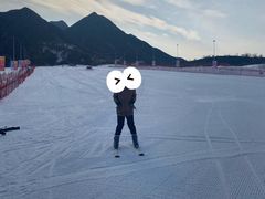 -荣盛康旅野三坡滑雪场