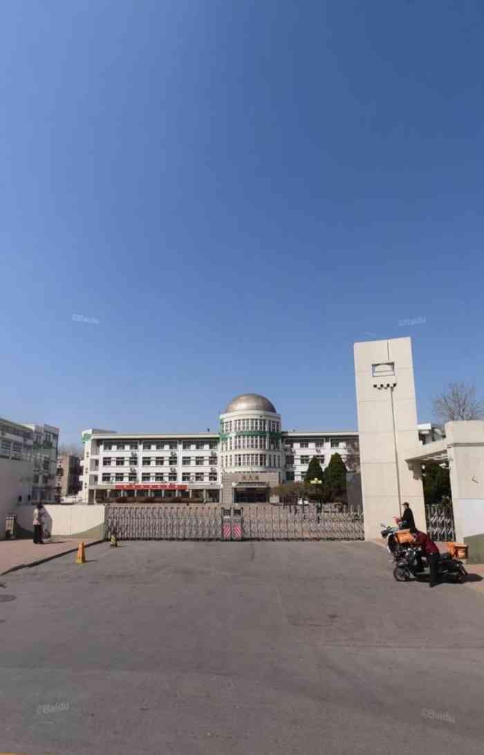 天津市第三中学-"天津市第三中学位于红桥区向东路.是红桥区.