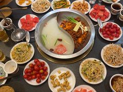 -沸炉重庆老火锅(军事博物馆店)