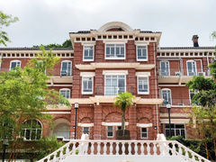 -香港大学