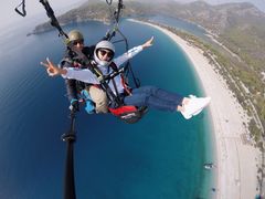 -费特希耶滑翔伞