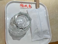 -杨氏青龙虾·吃蟹季(珠江路店)