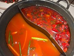 -热火朝天鲜切牛肉火锅(南强街巷店)