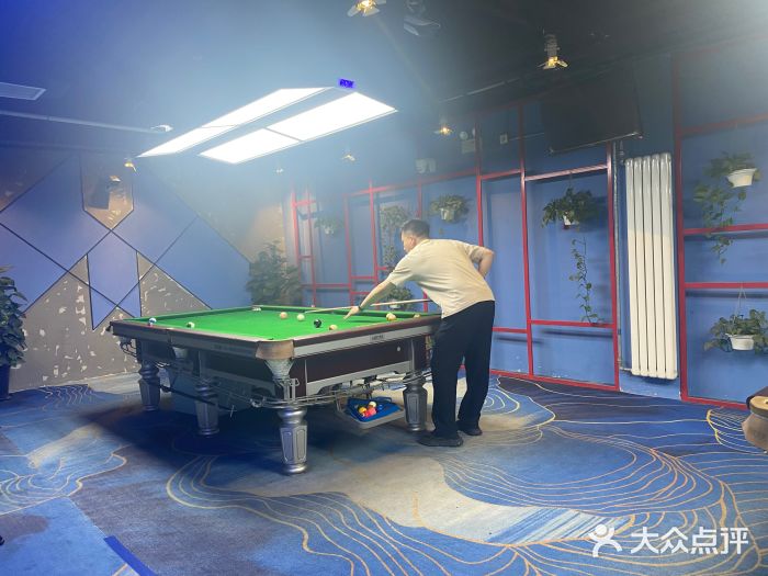 云鼎台球俱乐部图片