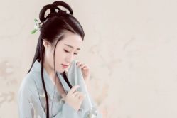 -盘子女人坊古装写真摄影(厦门总店)