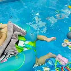 -趣游baby swim婴童游泳·盐氧护(旭辉u天地店)