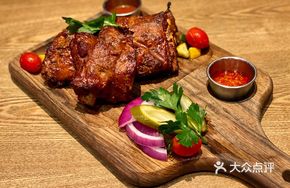 Fruitwood Charcoal-Roasted Pork Ribs