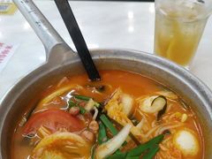 -汤小云火锅米线(钻汇广场店)