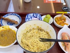 -百年老字号·观振兴蟹黄面·三虾面·苏式面(观前街富仁坊巷店)