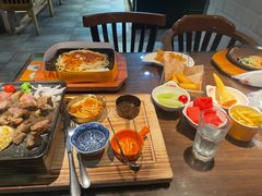 -豪享来牛排(人民店)