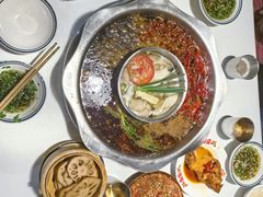 -卤校长老火锅(杨家坪直营店)
