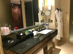 -广州天河希尔顿酒店