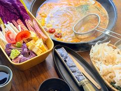 -花菇朵·云山雀 ll 野生菌锅·野果酸汤·精品滇菜(万柳店)