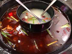 -重庆烧鸡公火锅(簋街店)