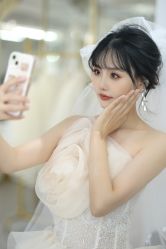 -艾米丽婚纱礼服
