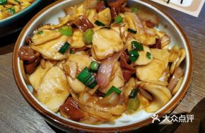 Cuttlefish Stir-Fried with Rice Noodles