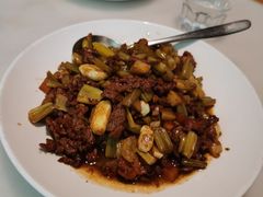 酸芹炒黄牛肉-大鱼徽州·寻味徽菜(星光总店)