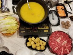 -鲜入围煮花胶鸡海鲜火锅