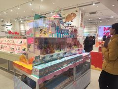 -名创优品(北京新中关购物中心地铁层店)