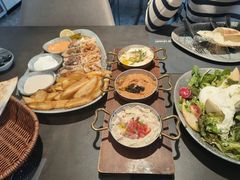 -广州万富希尔顿酒店·感趣自助餐厅·金秋蟹宴生蚝海鲜刺身