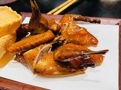 红烧沙田大乳鸽-誉八仙酒楼(静安大悦城店)