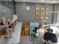 -上海仁爱医院口腔科 · 种植
