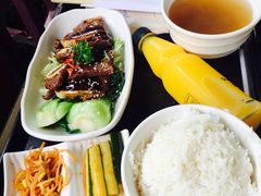 韩式牛仔骨-大冒险家餐厅