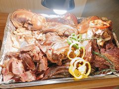 -山焱·炭火自助烤肉(周浦万达店)