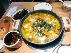-山城外·非遗酸菜鱼(新都汇融店)