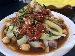 -烤肉小伙烤肉店