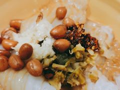 刮凉粉-东排食堂长沙小吃大排档(五一广场店)