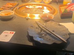 -铭牛烧肉·和牛海鲜自助(高新月牙湖店)