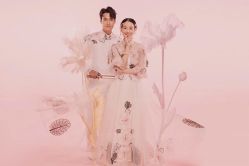 -雪中彩影婚纱摄影·微光艺术中心