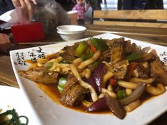 爆炒牛犊肉-清真·伊清阁餐厅