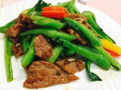 黄牛肉炒芥兰-东方御宴海鲜酒楼(棕泉酒店)