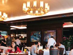 大堂-Wolfgang’s Steakhouse 沃夫冈牛排馆(上海白玉兰广场店)